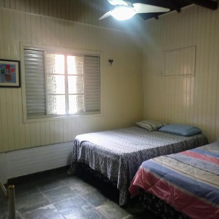 Casa Unica Com Piscina E Lareira A 1,2 Km Do Centro Villa Chapada dos Guimarães Esterno foto