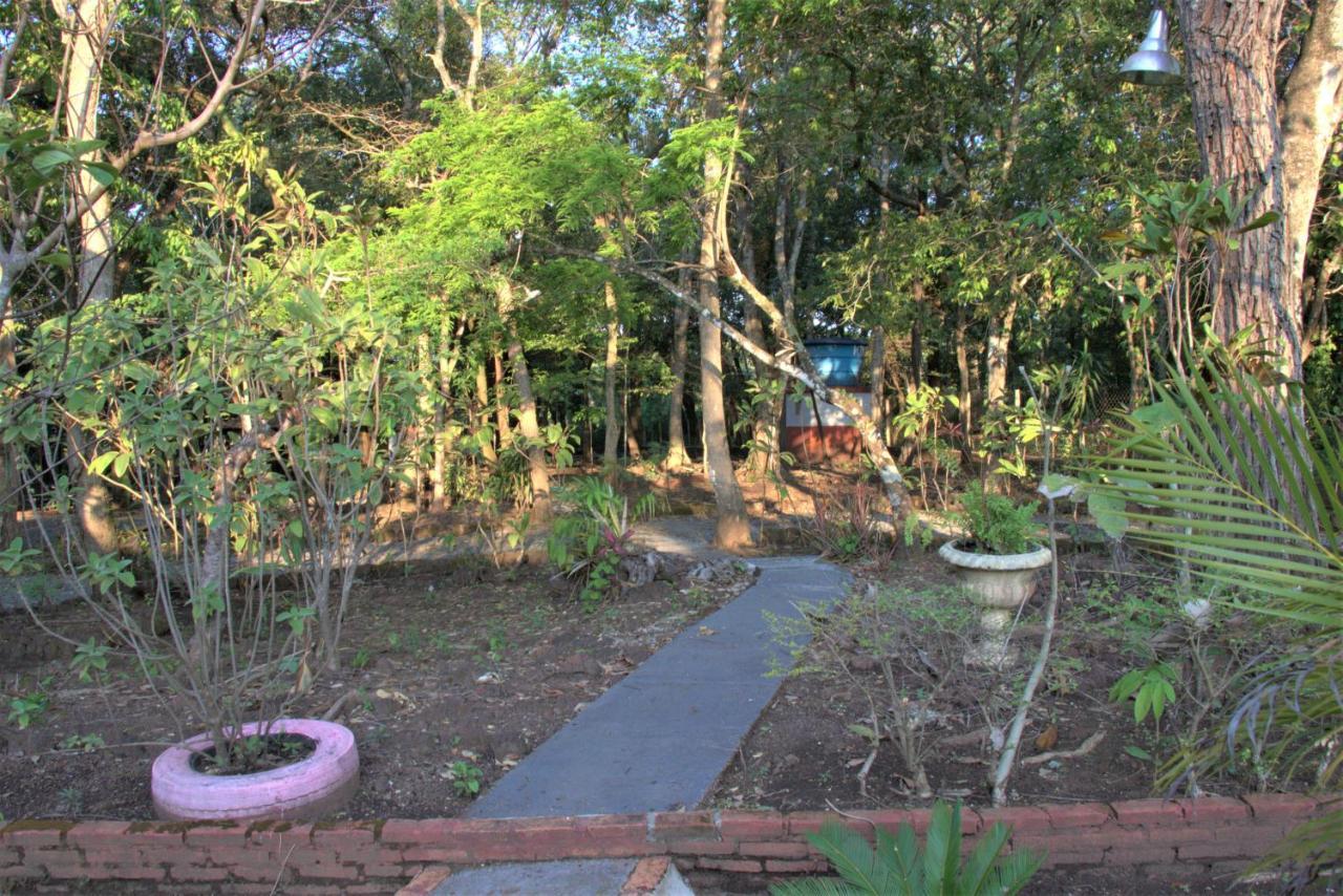 Casa Unica Com Piscina E Lareira A 1,2 Km Do Centro Villa Chapada dos Guimarães Esterno foto
